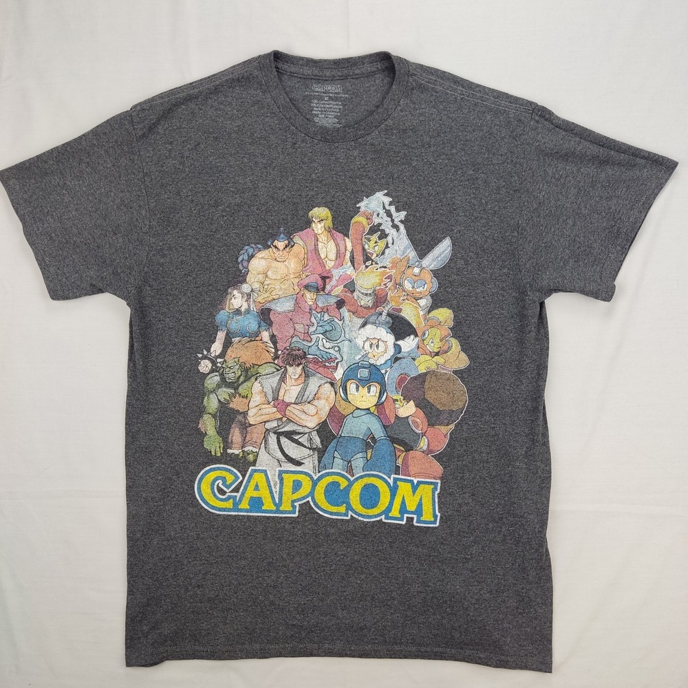 Capcom T-Shirt‎ Mens M Gray Mega Man Street Fighter Graphic Tee Short Sleeve